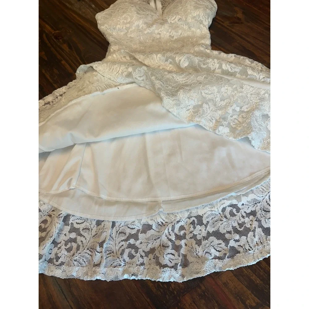 Emerald Sundae White Sparkle Lace Dress V Neck Spaghetti Strap Mini‎ Dress XS